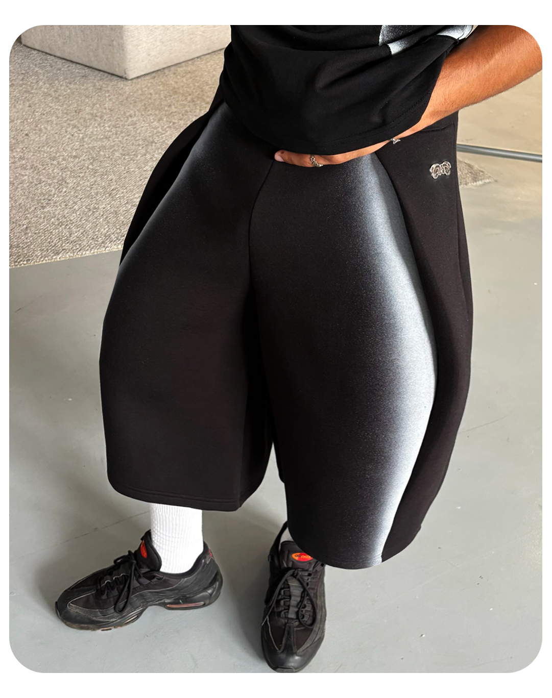SWEATS© Pleated Bermuda